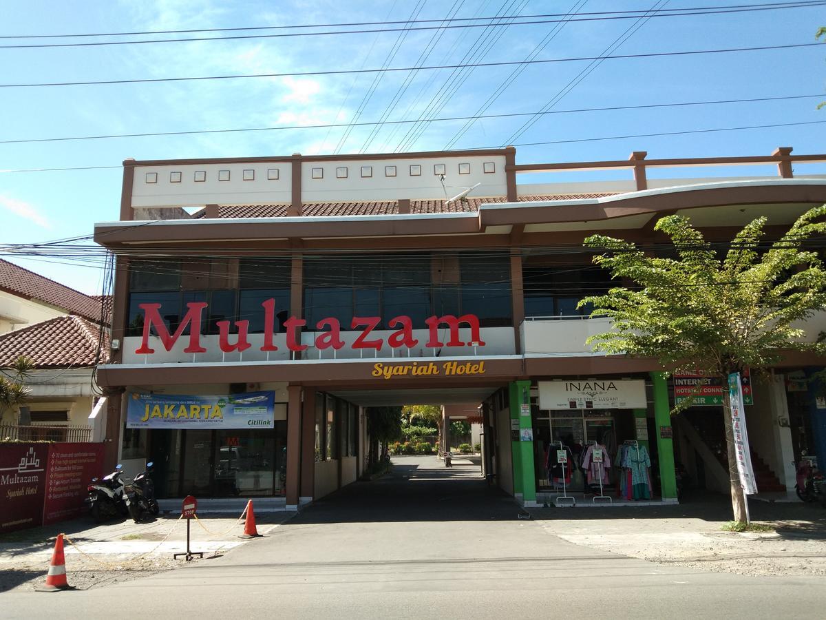 Multazam Hotel Solo Exterior photo